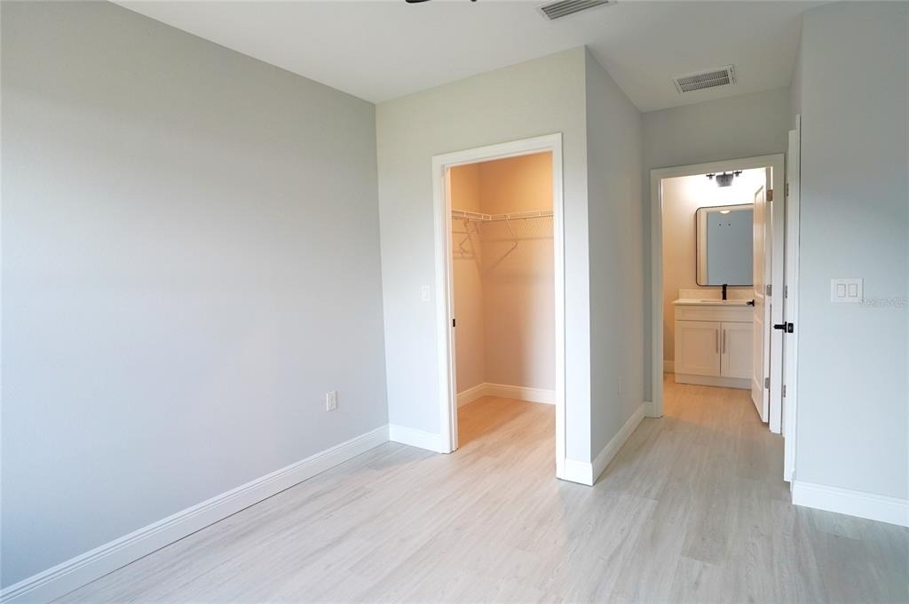 17070 Byron Avenue - Photo 11