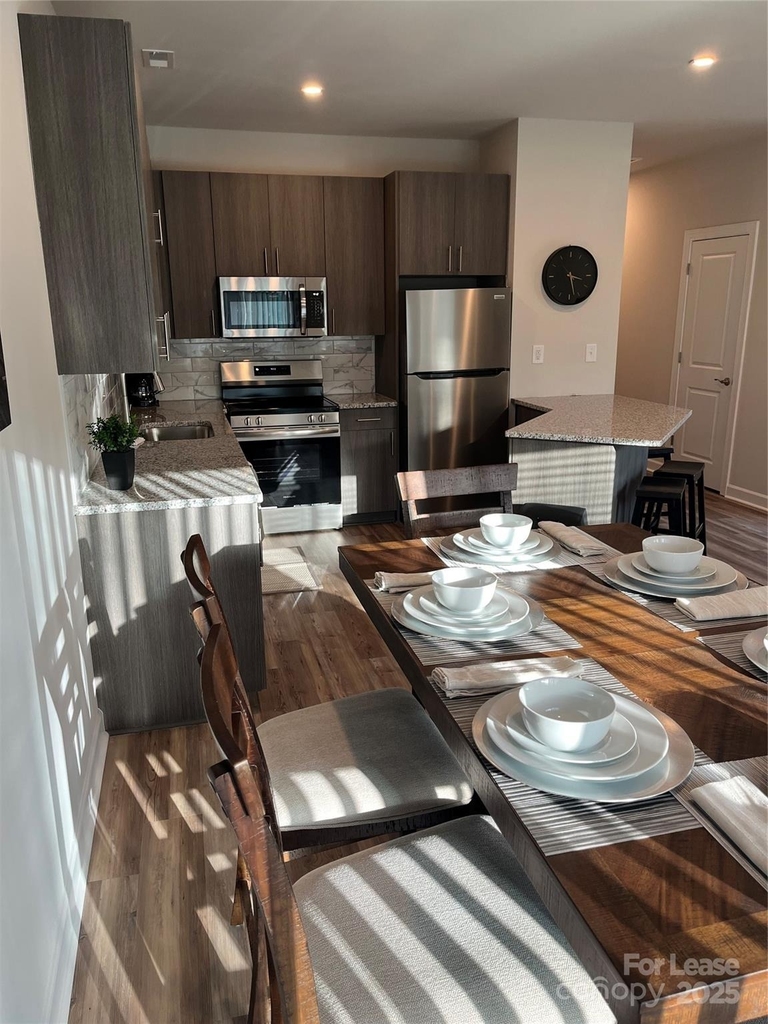 226 South Elm Street - Photo 7