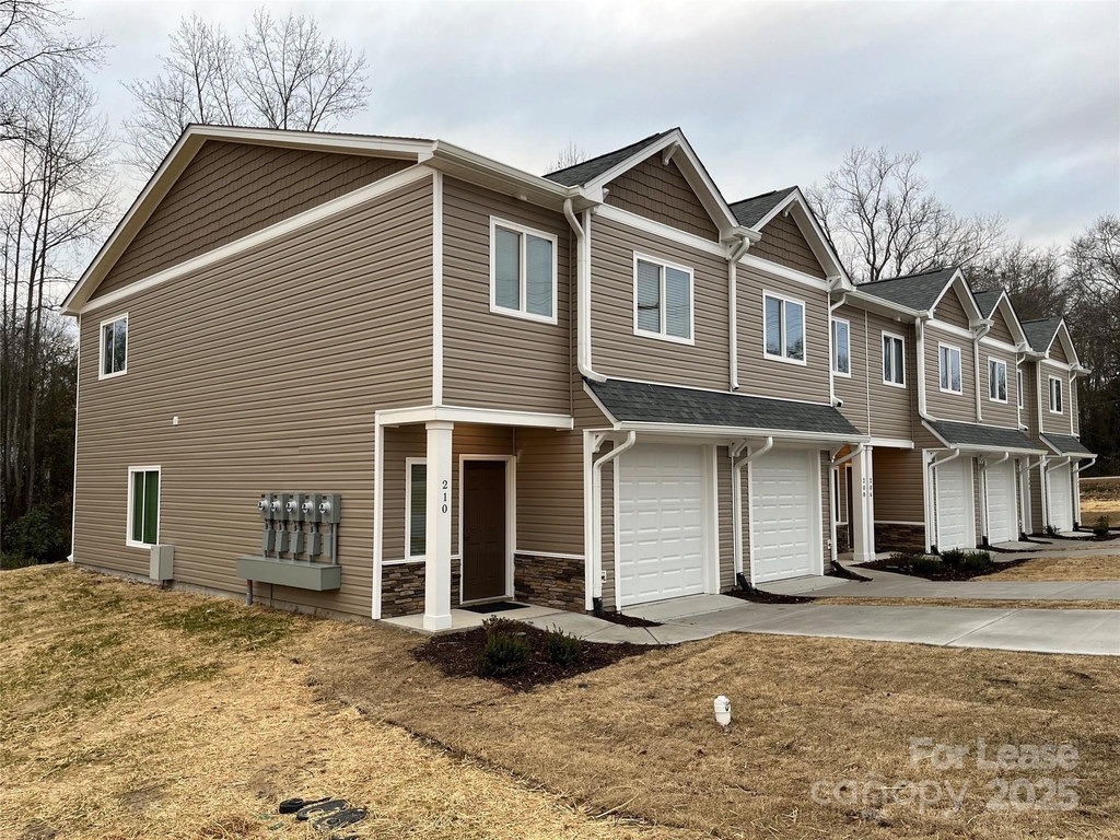 226 South Elm Street - Photo 17
