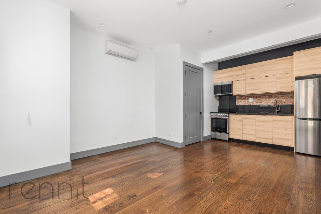 168 Stuyvesant Avenue - Photo 1