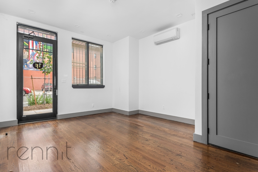 168 Stuyvesant Avenue - Photo 2