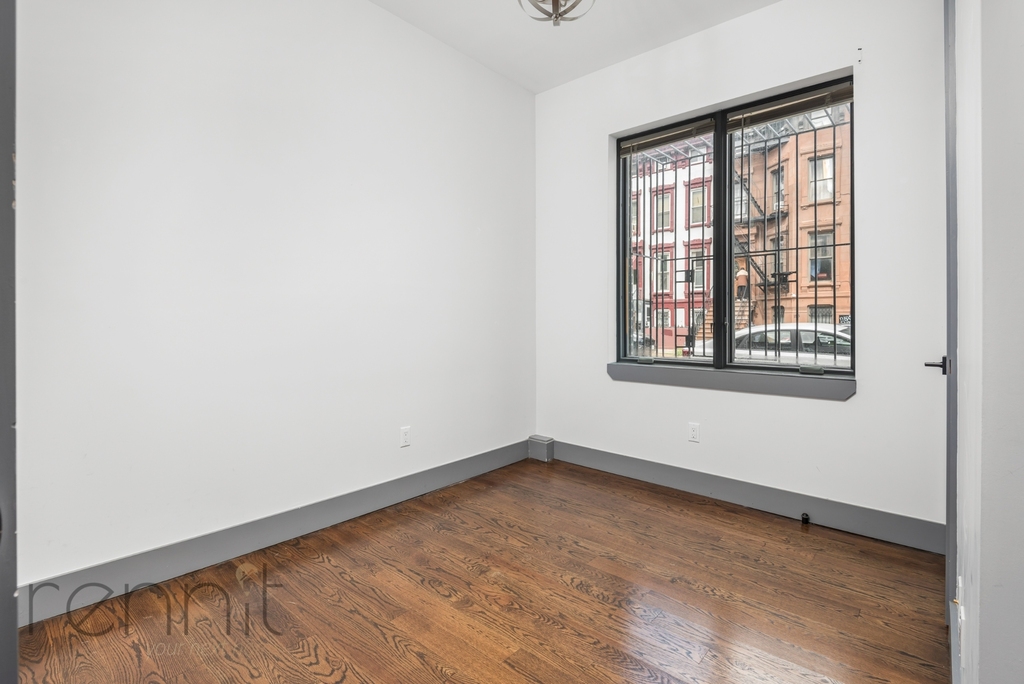 168 Stuyvesant Avenue - Photo 3