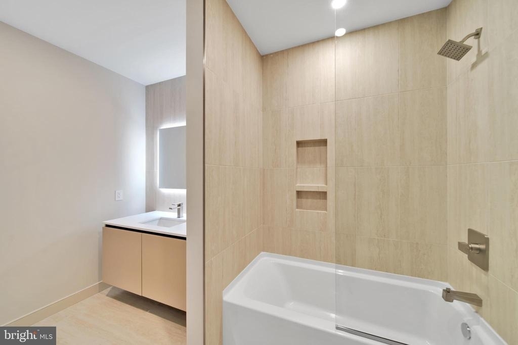 2121 Ward Place Nw - Photo 13