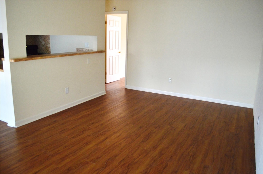 4709 Harmon Ave - Photo 5