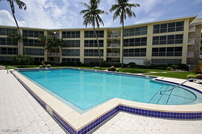 2850 Gulf Shore Boulevard N - Photo 0