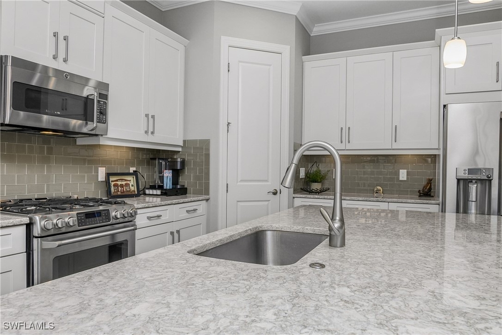 9126 Trivoli Terrace - Photo 21