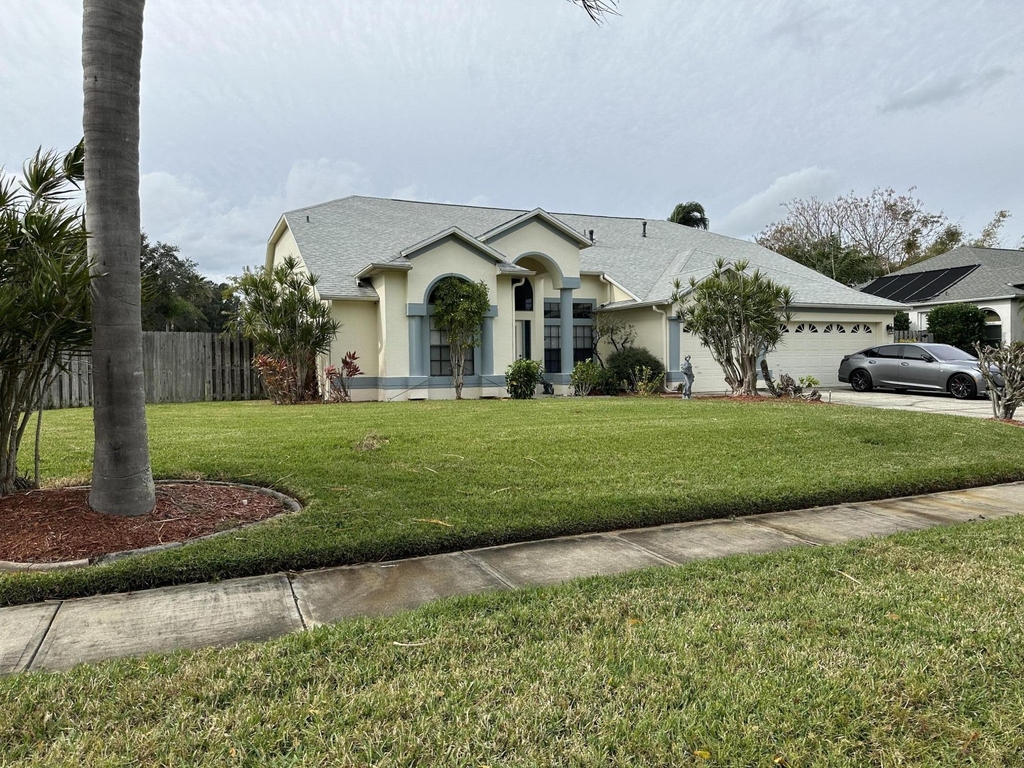 1461 Wellington Circle - Photo 0