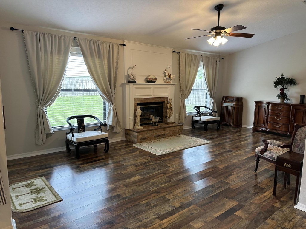 1461 Wellington Circle - Photo 12