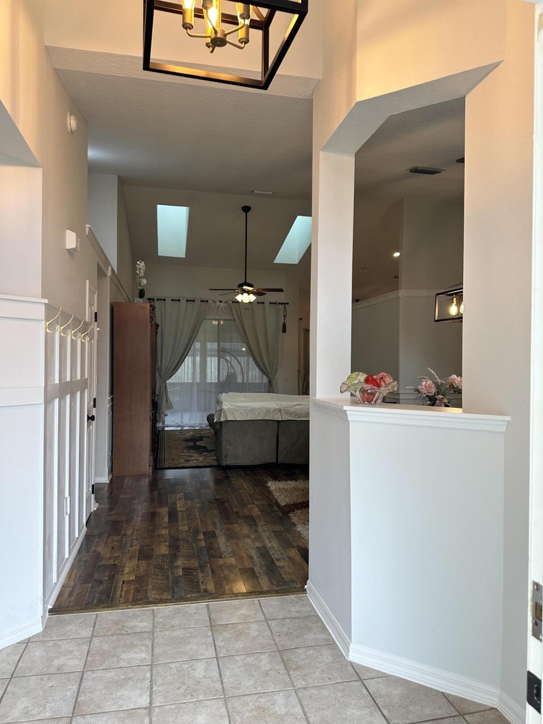 1461 Wellington Circle - Photo 3