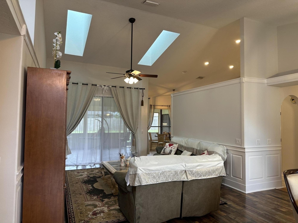 1461 Wellington Circle - Photo 6