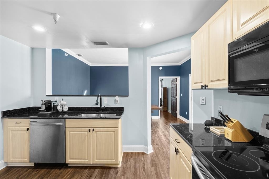 215 Central Avenue - Photo 9