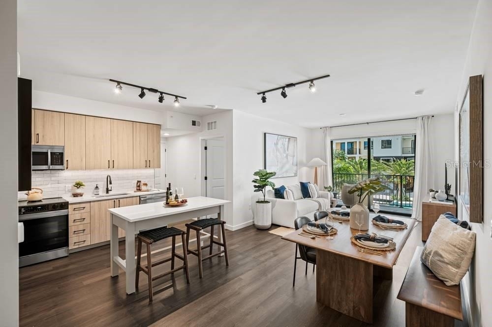 901 W Chesnut Street - Photo 15