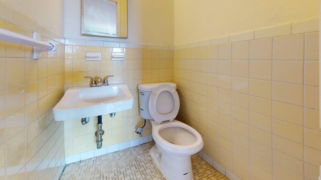 31-48 48th Street - Photo 18