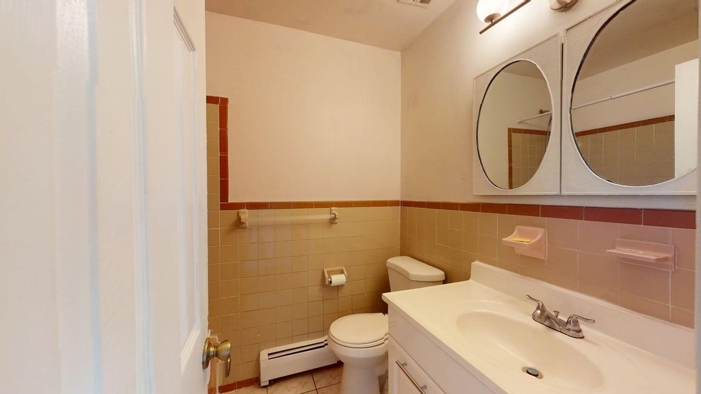 31-48 48th Street - Photo 16