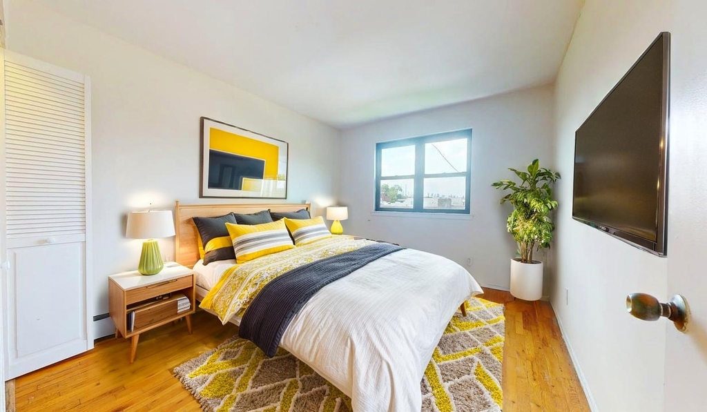 31-48 48th Street - Photo 12