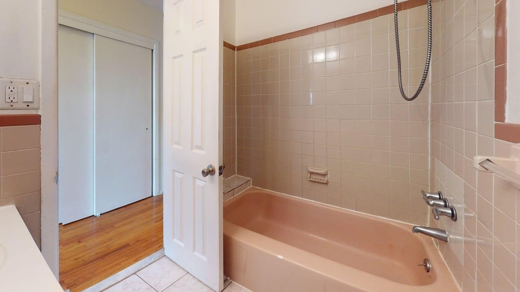31-48 48th Street - Photo 17