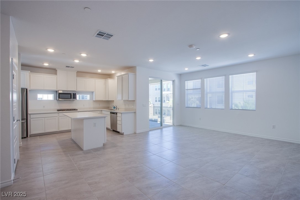 2555 Hampton Road - Photo 3