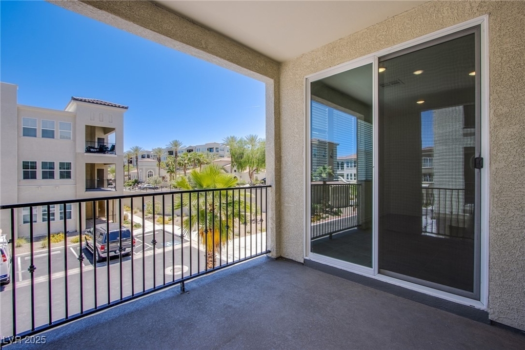 2555 Hampton Road - Photo 2