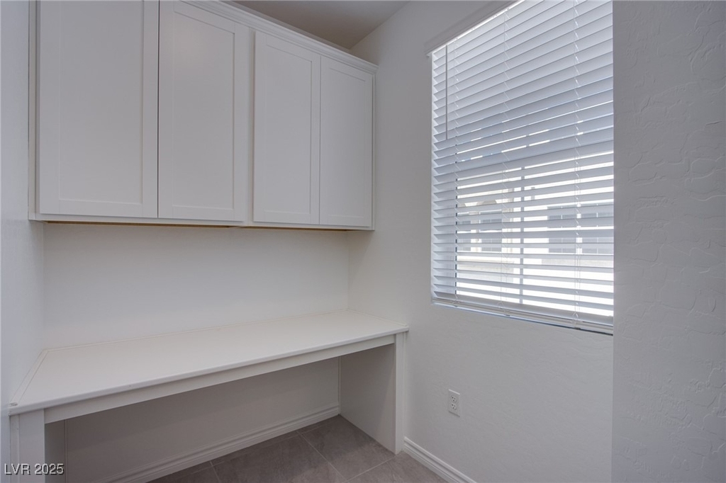 2555 Hampton Road - Photo 9