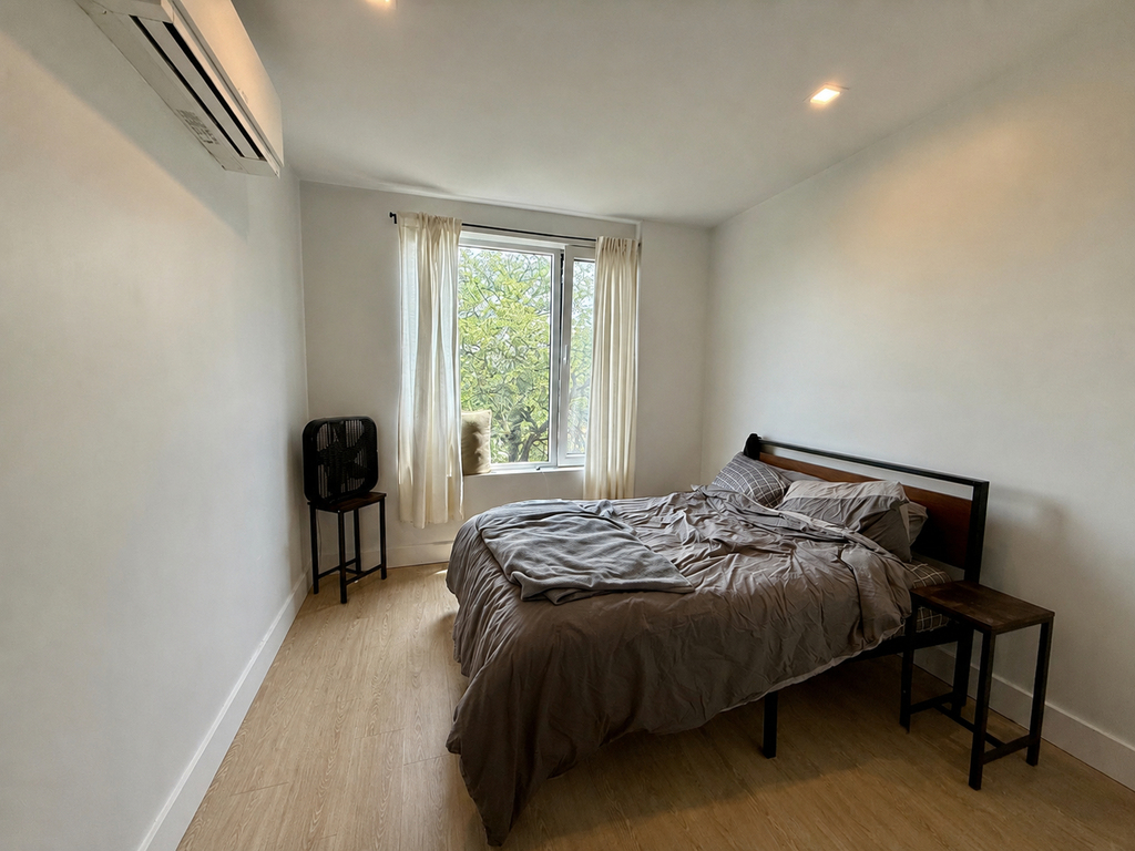 1351 Brooklyn Avenue - Photo 9