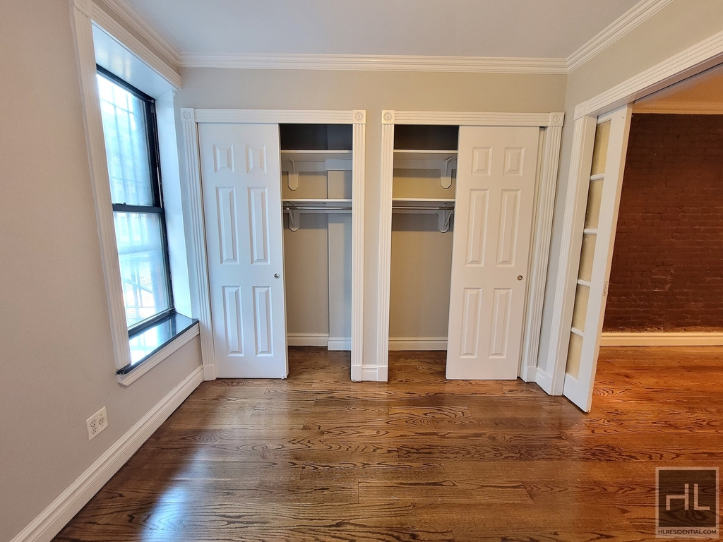 East 23rd Street - Photo 10