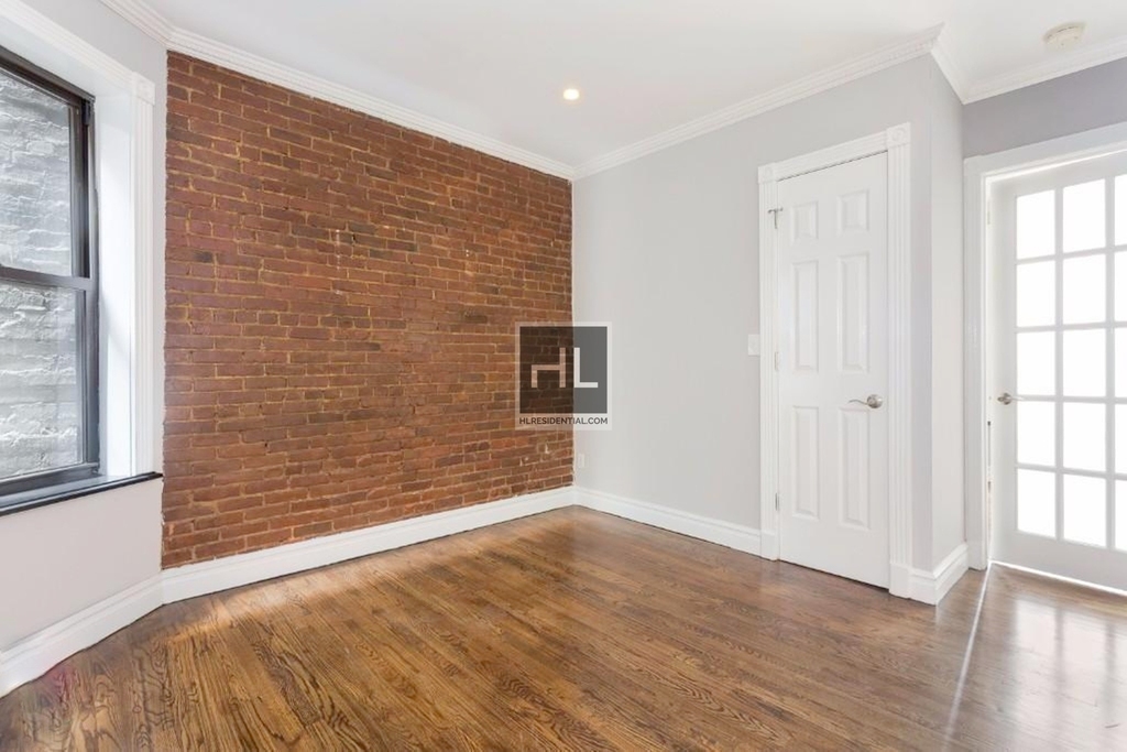 East 23rd Street - Photo 12
