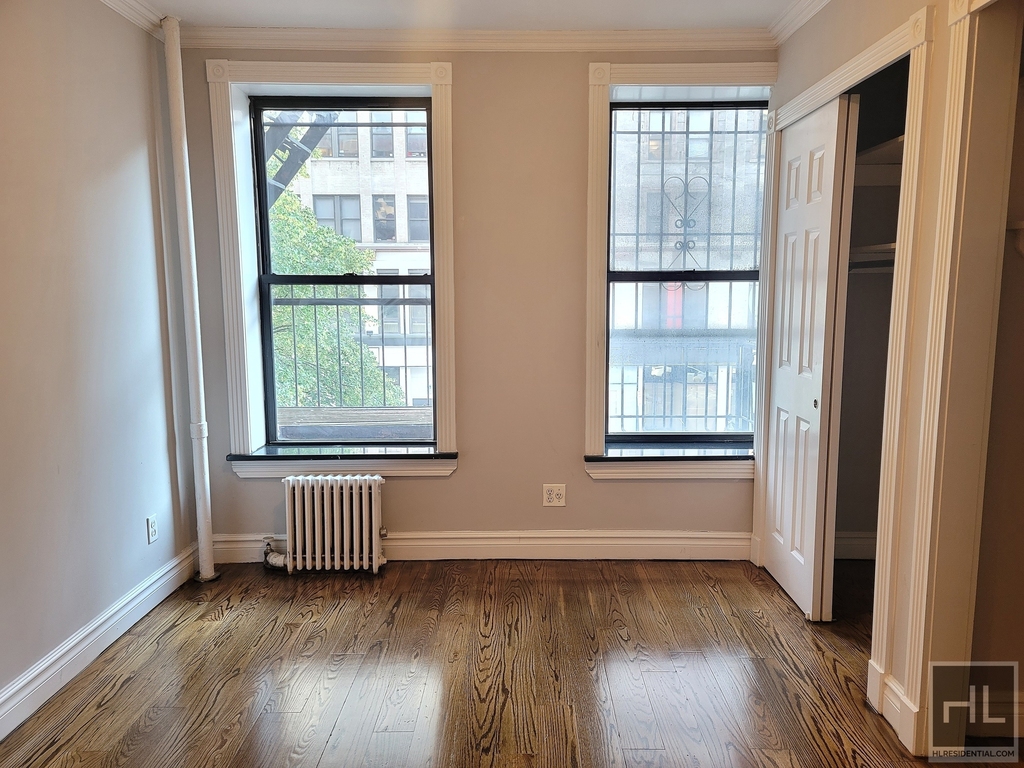 East 23rd Street - Photo 11