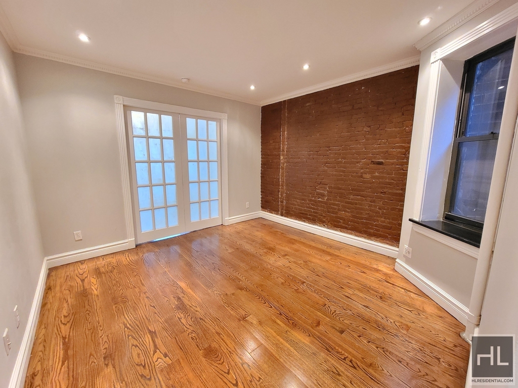 East 23rd Street - Photo 3