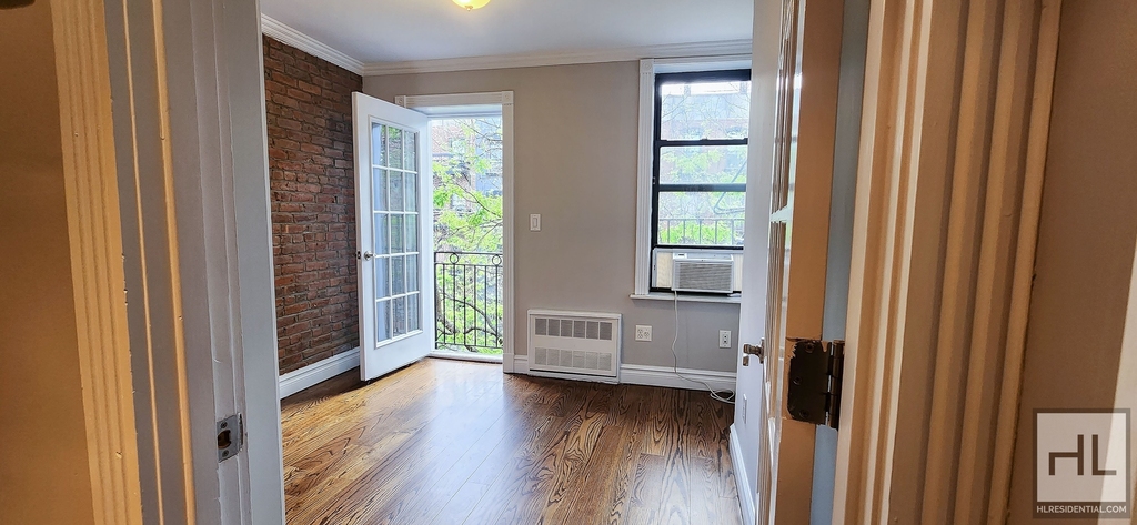 East 5th Street - Photo 5