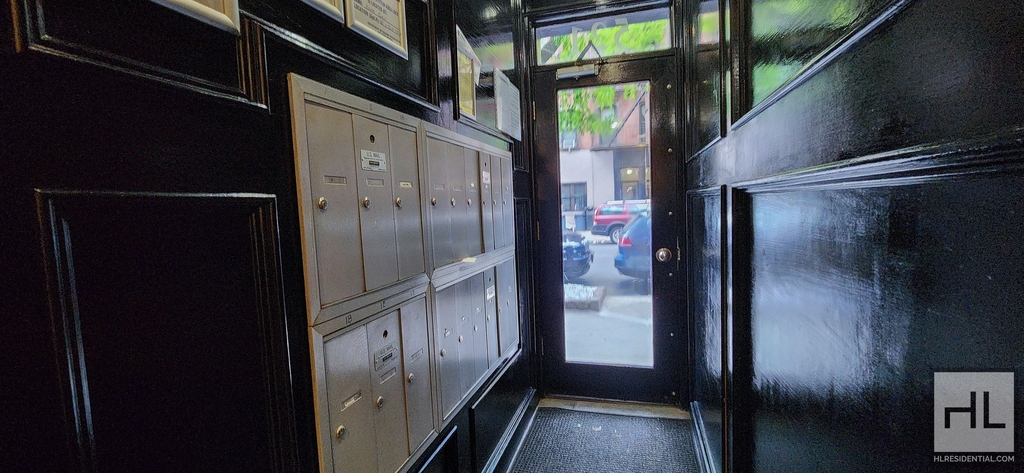 East 5th Street - Photo 7