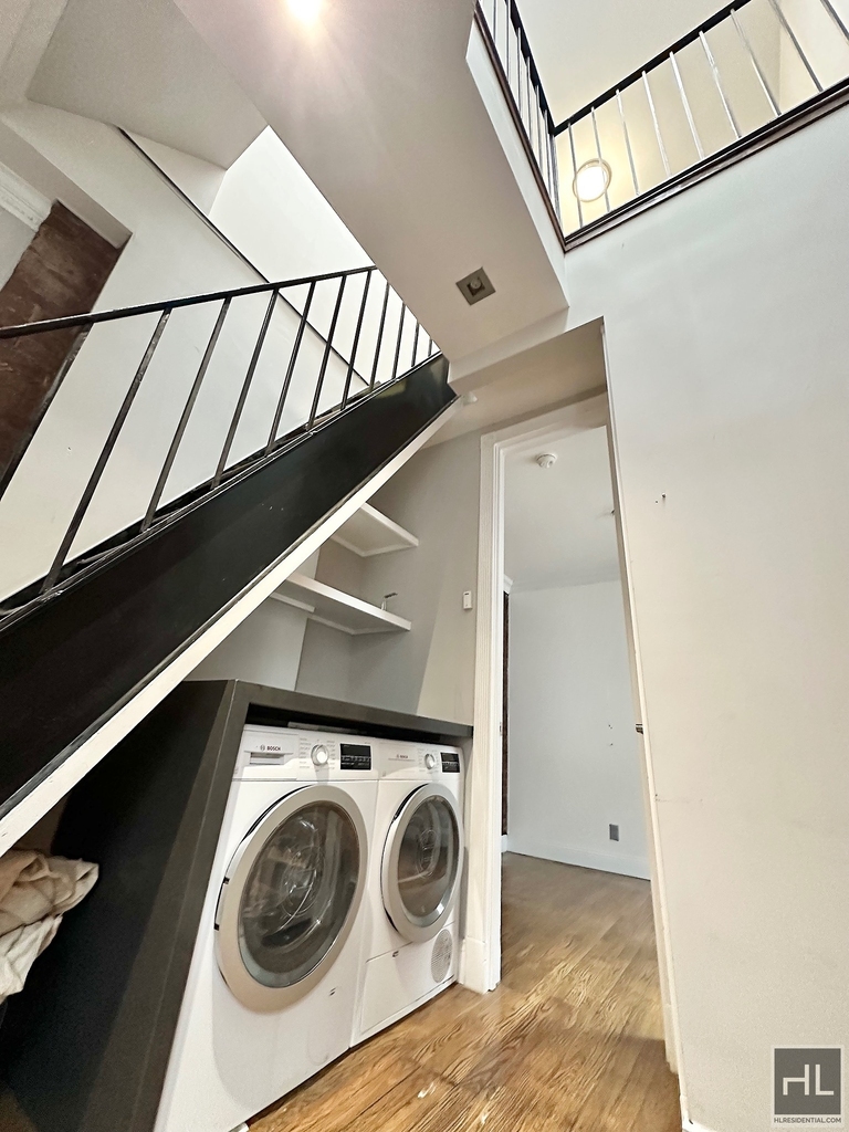 East 13 Street - Photo 12