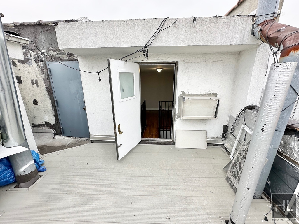 East 13 Street - Photo 15