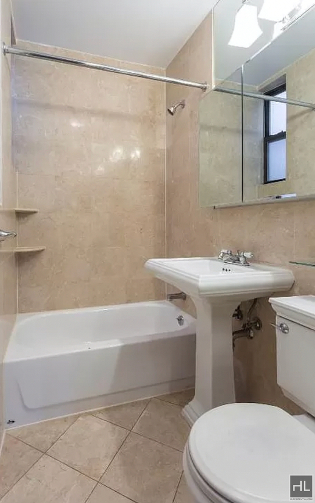 East 35 Street - Photo 8