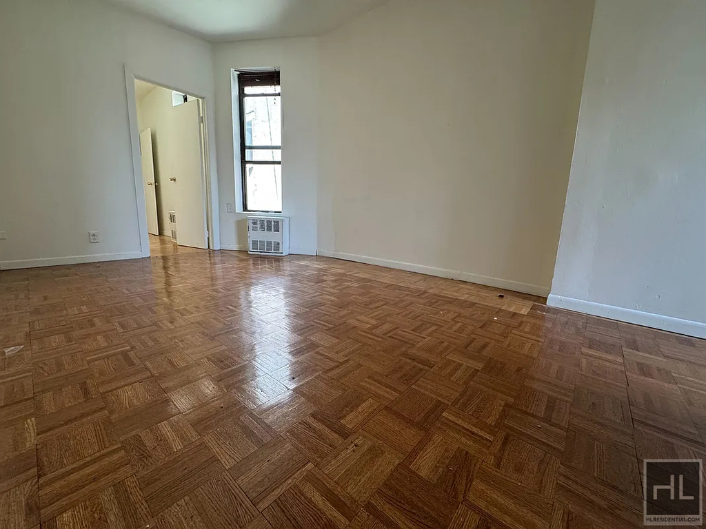 323a East 89th Street - Photo 5