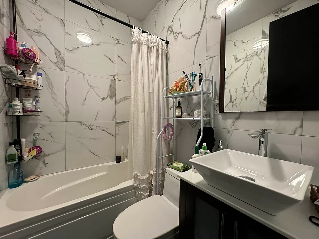 758 Putnam Avenue - Photo 8