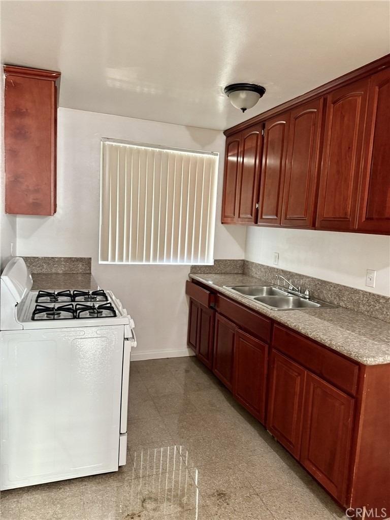 4830 Canoga Street - Photo 5