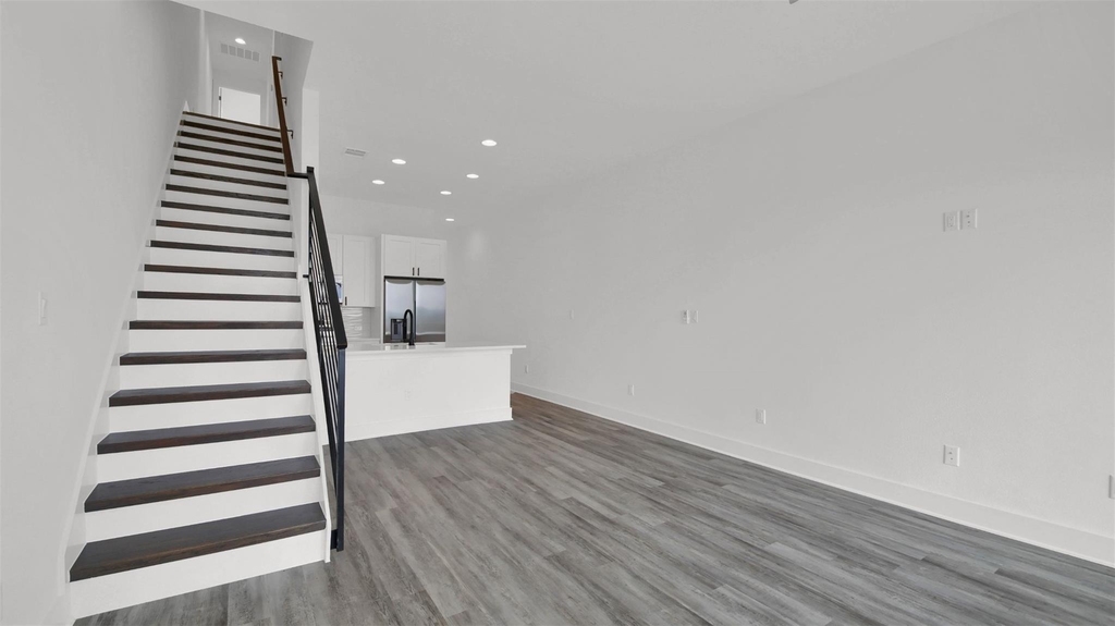21200 Portsmouth Cv - Photo 24