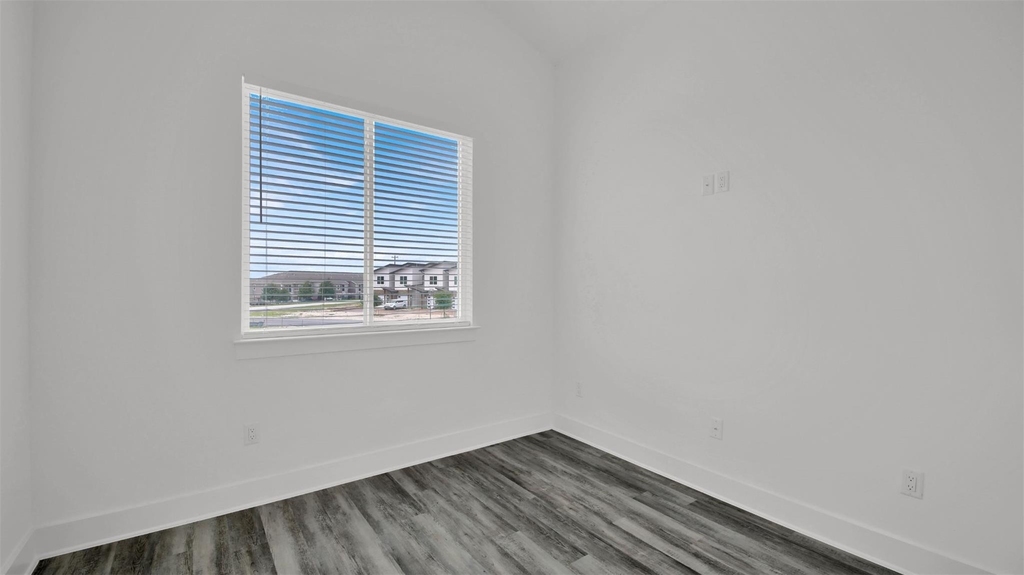 21200 Portsmouth Cv - Photo 23