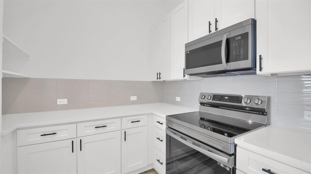 21200 Portsmouth Cv - Photo 6