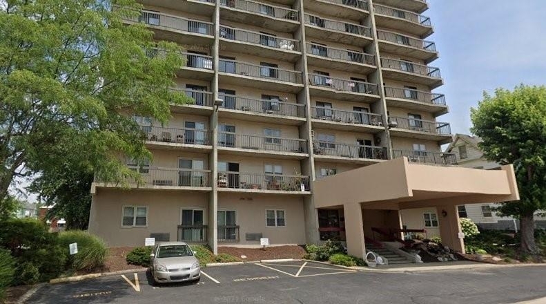 620 W Pike St - Photo 2