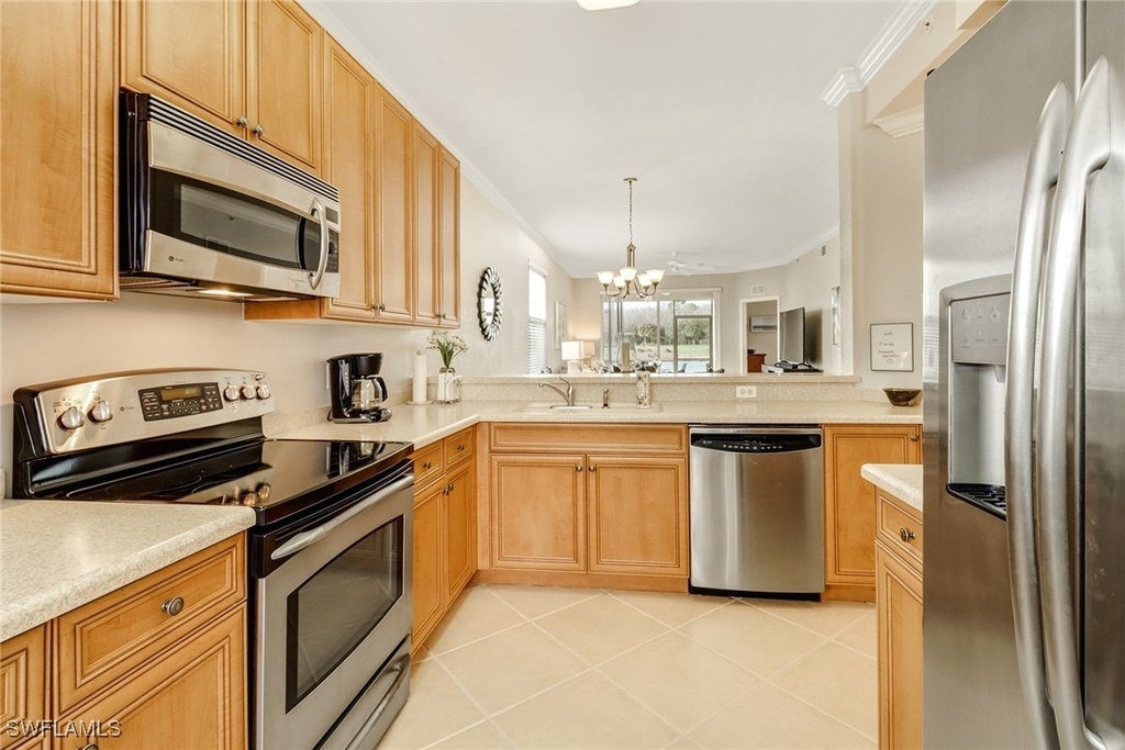 10275 Heritage Bay Boulevard - Photo 12