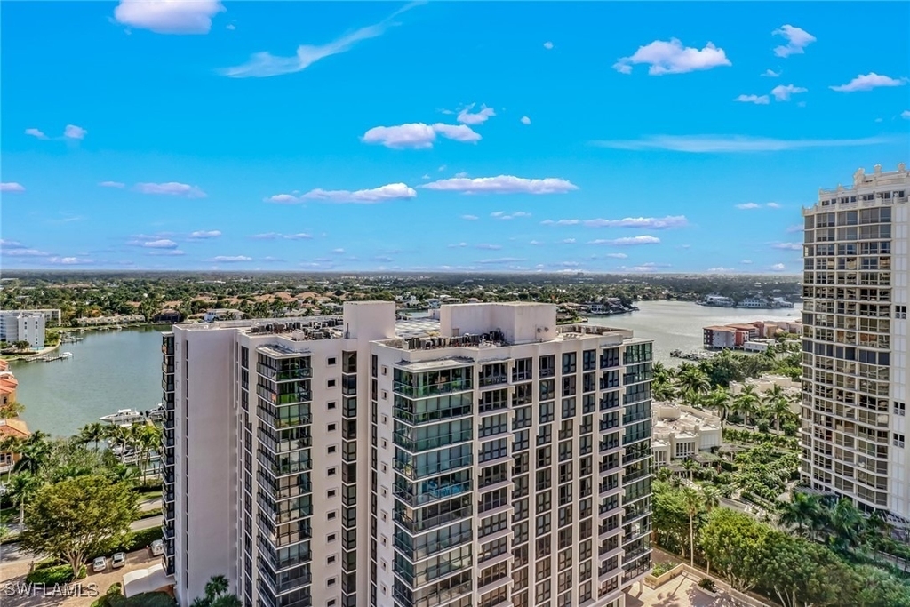 4041 Gulf Shore Boulevard N - Photo 4