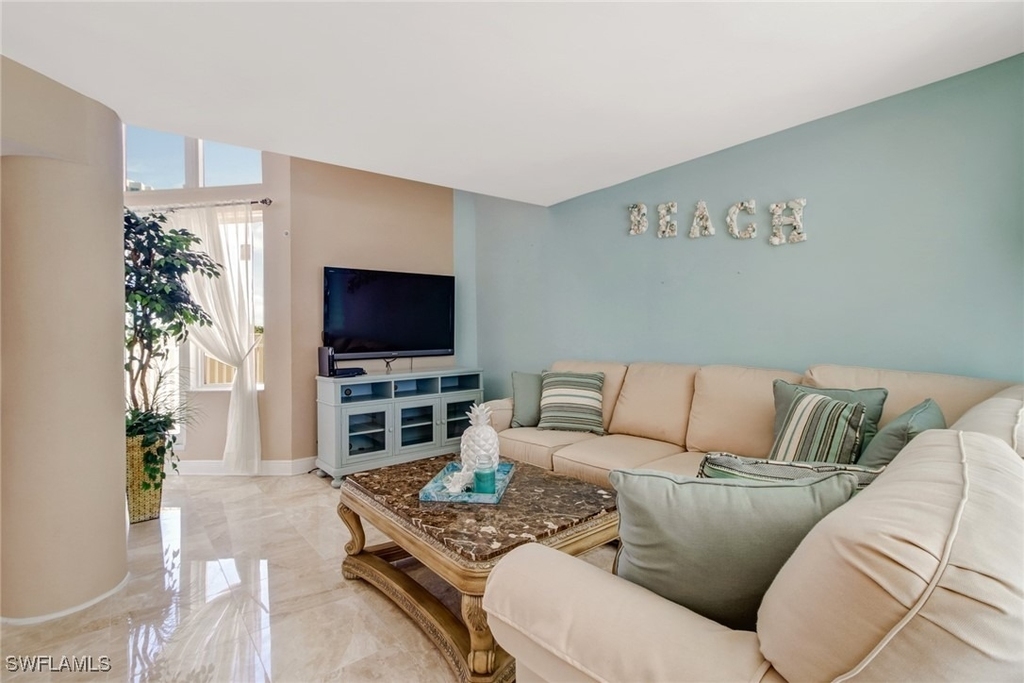 4041 Gulf Shore Boulevard N - Photo 4