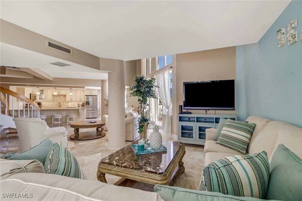 4041 Gulf Shore Boulevard N - Photo 3