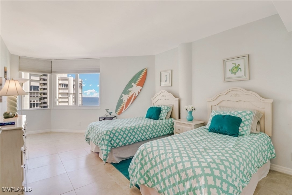 4041 Gulf Shore Boulevard N - Photo 15