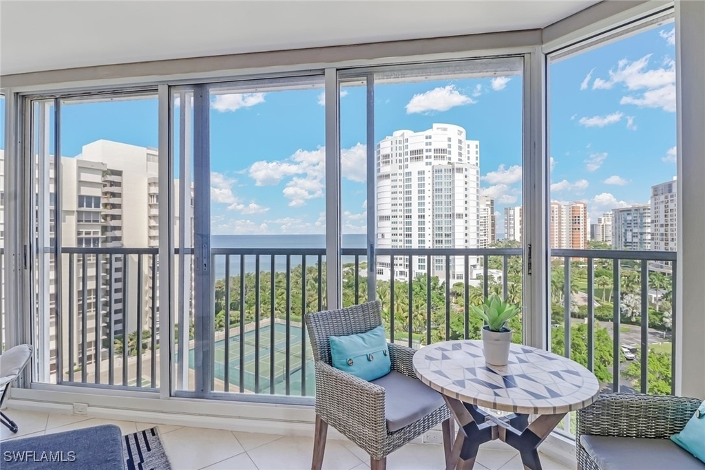 4041 Gulf Shore Boulevard N - Photo 4