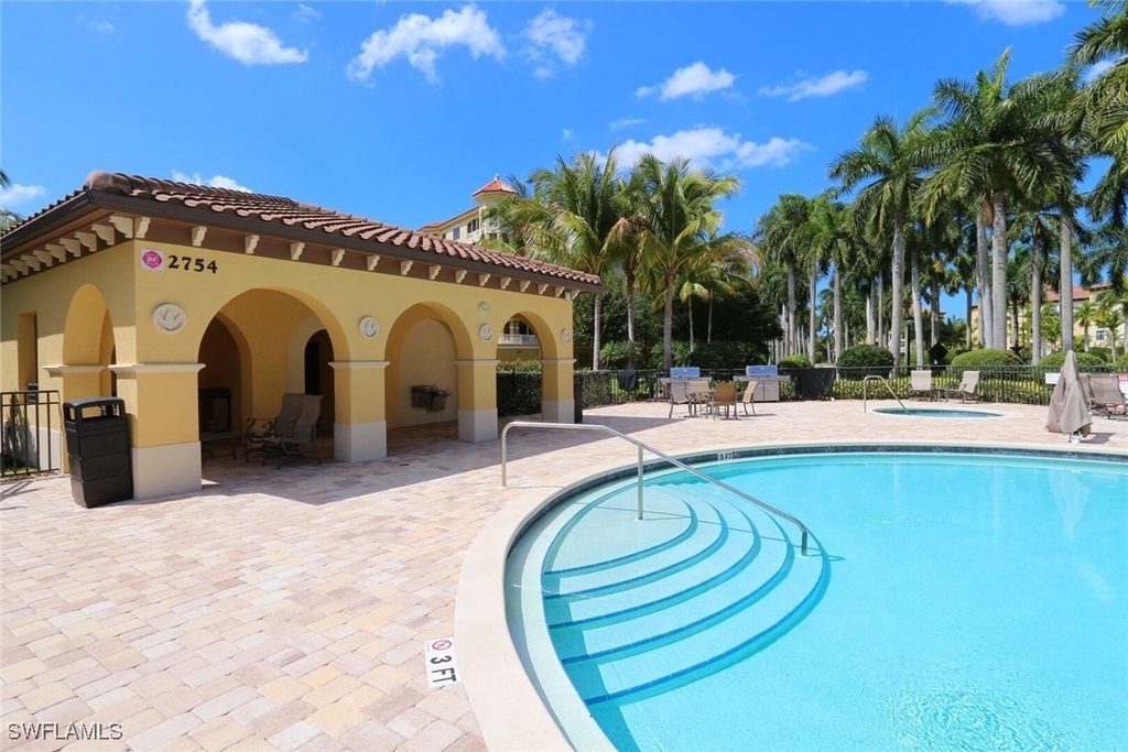 2868 Tiburon Boulevard E - Photo 36