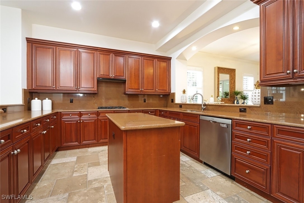 2868 Tiburon Boulevard E - Photo 8