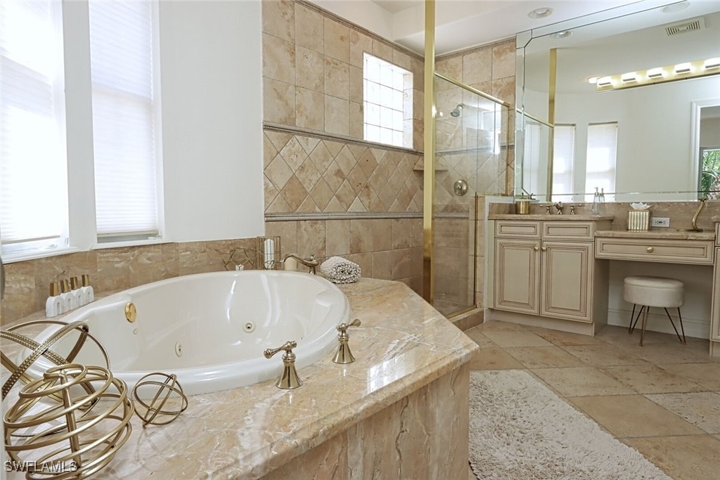 2868 Tiburon Boulevard E - Photo 15