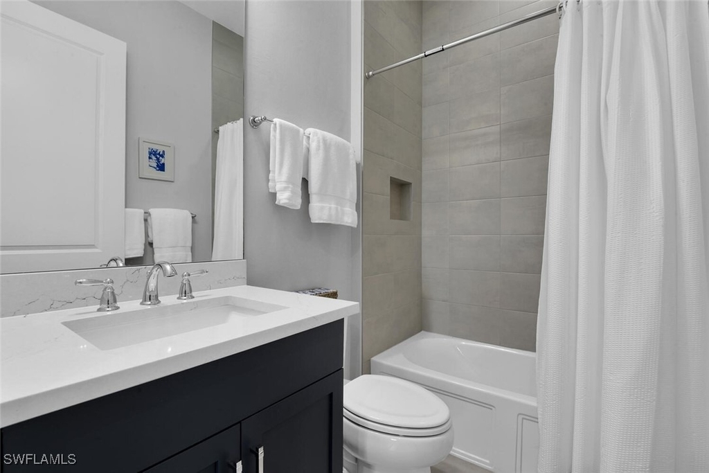 7124 Saona Court - Photo 17